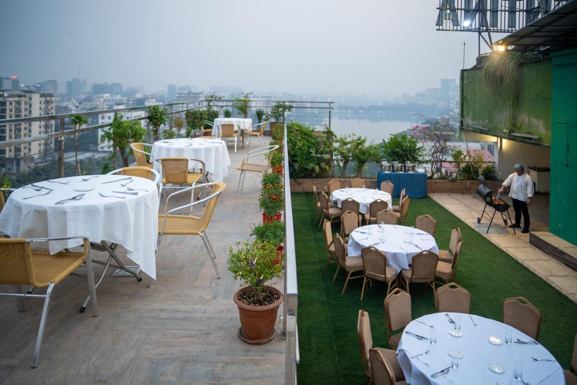 Coventina Lake Suites Dhaka Exterior foto