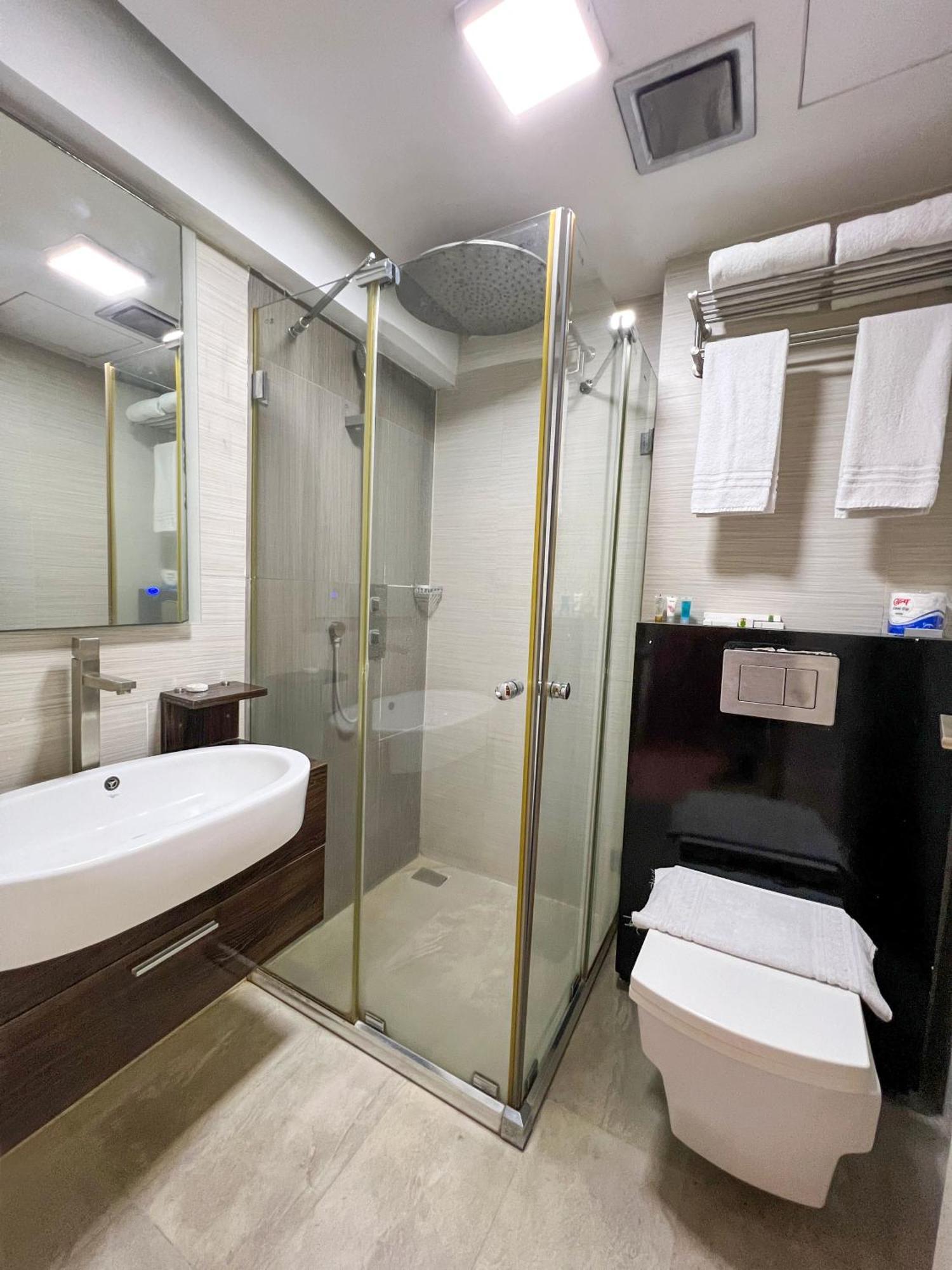 Coventina Lake Suites Dhaka Exterior foto