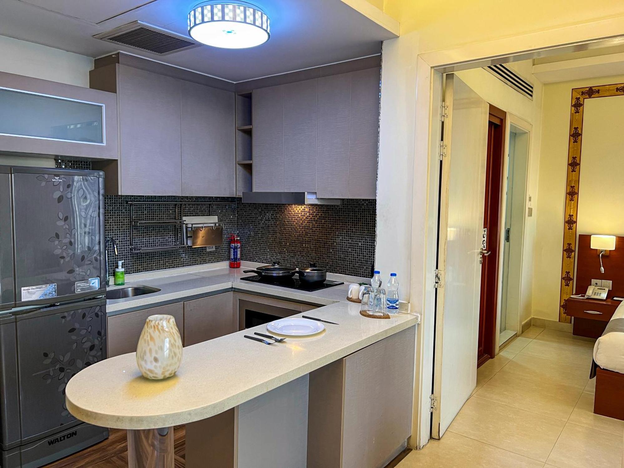 Coventina Lake Suites Dhaka Exterior foto