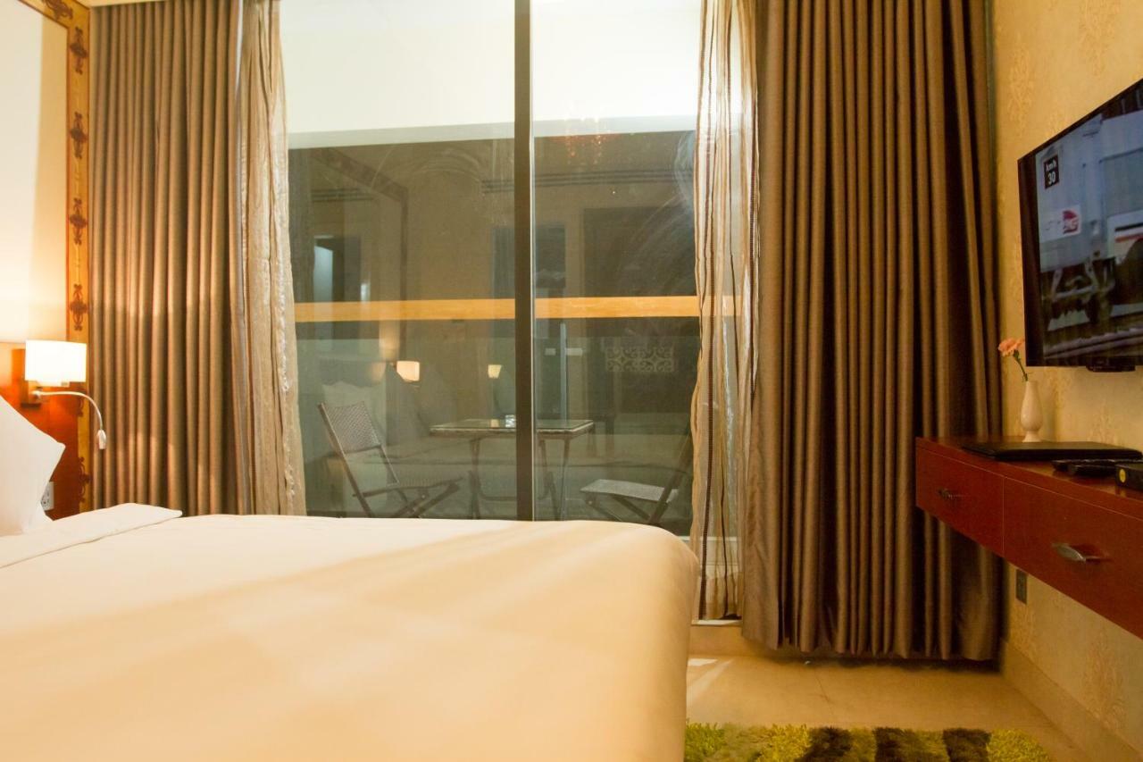 Coventina Lake Suites Dhaka Exterior foto
