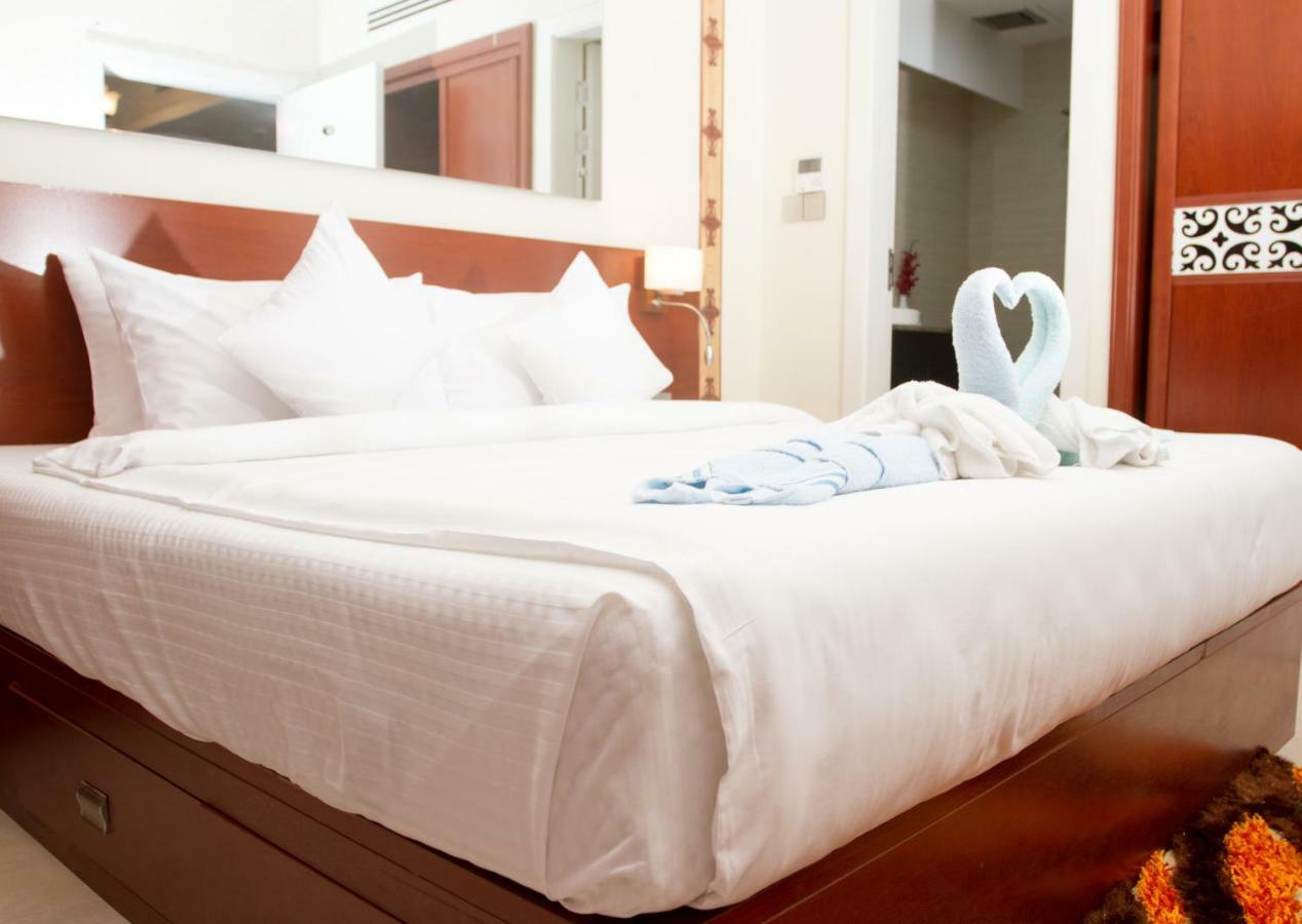Coventina Lake Suites Dhaka Exterior foto