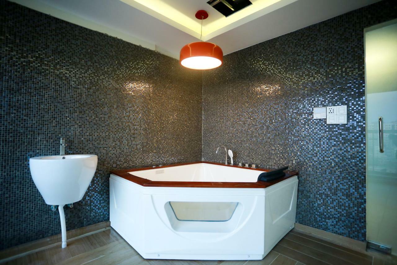 Coventina Lake Suites Dhaka Exterior foto